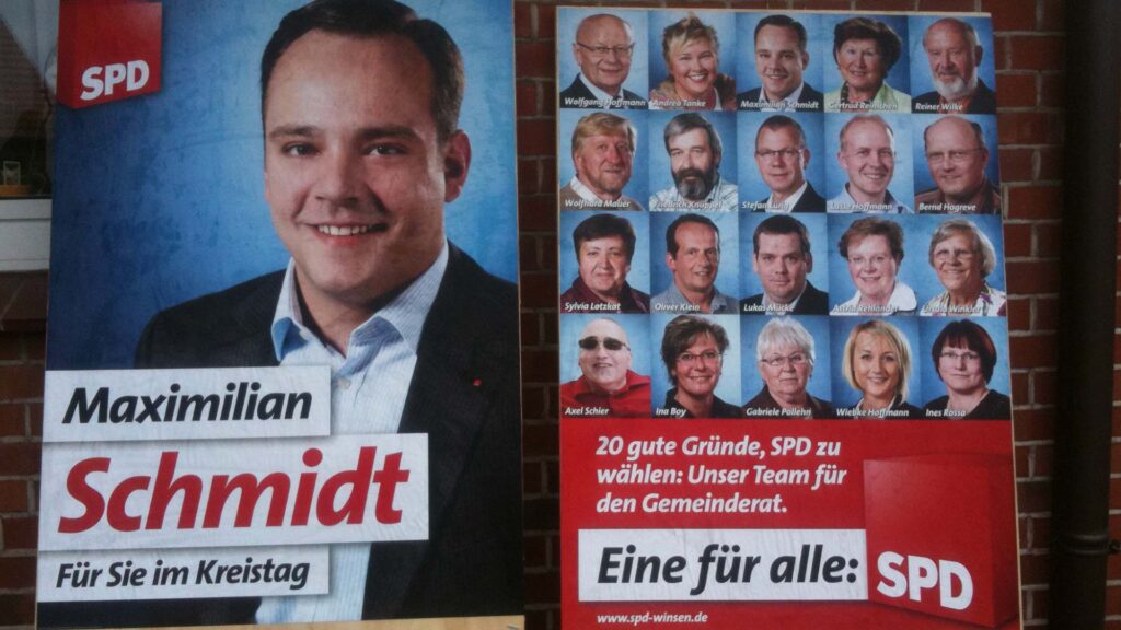 Demokratie beginnt vor Ort: 2006 wählten ihn die Bürgerinnen und Bürger seiner Heimatgemeinde Winsen (Aller) erstmals in den Gemeinderat und in den Celler Kreistag. Dort wurde er wenig später Fraktionsvorsitzender der SPD.
